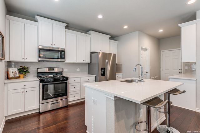 5610 ANCIENT AVE, San Antonio, TX 78266