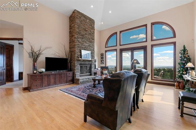 2855 Aquila Court, Colorado Springs, CO 80906