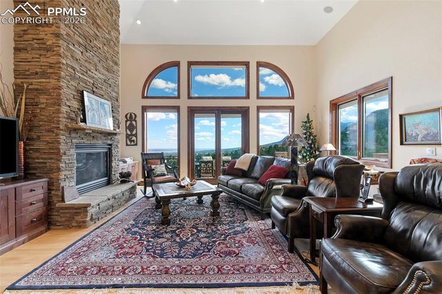 2855 Aquila Court, Colorado Springs, CO 80906