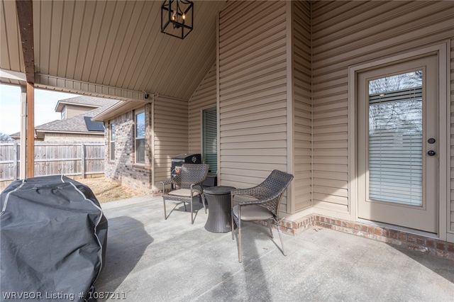 305 Boulder Drive, Van Buren, AR 72956