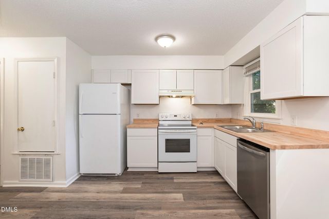 2209 Quartz Court, Raleigh, NC 27610
