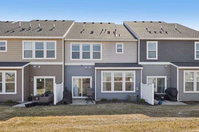 18528 60th Avenue N, Plymouth, MN 55446