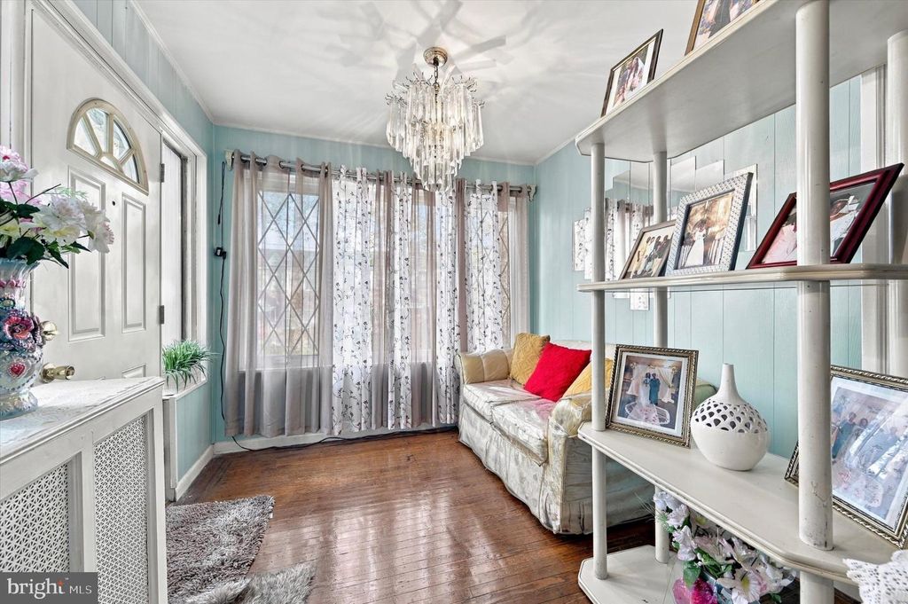 1041 FLANDERS RD, PHILADELPHIA, PA 19151 — photo 2