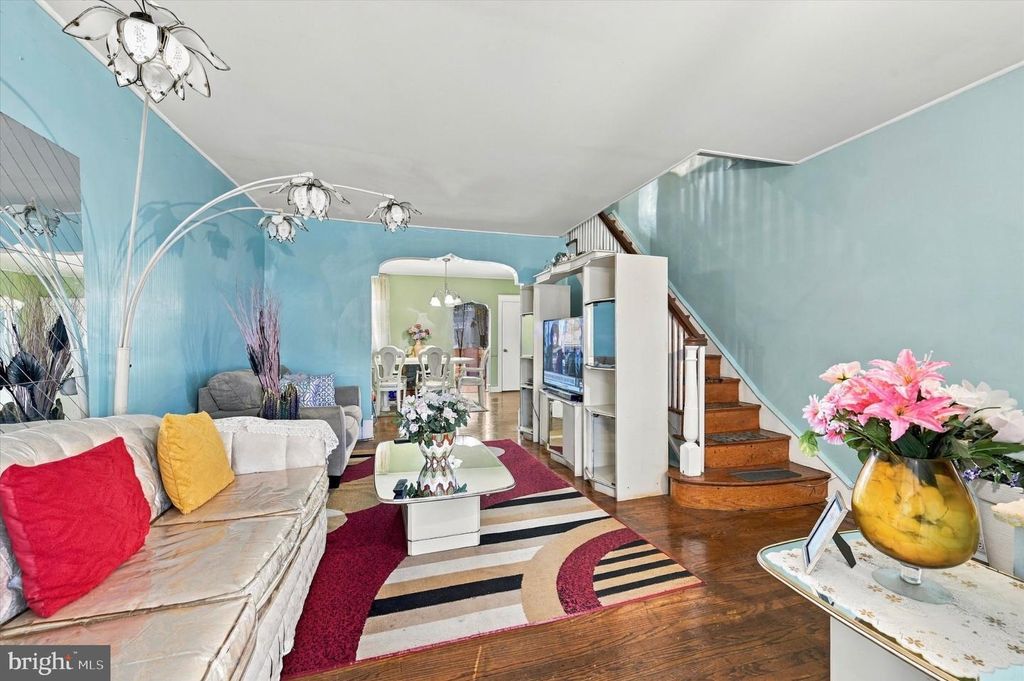 1041 FLANDERS RD, PHILADELPHIA, PA 19151 — photo 3