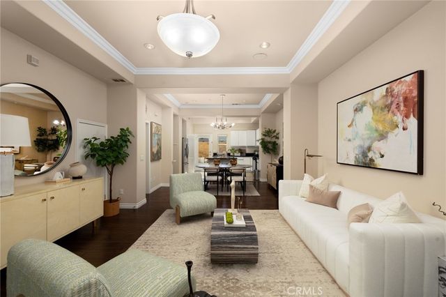 431 N Los Robles 6, Pasadena, CA 91101