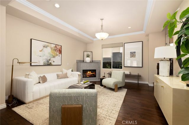 431 N Los Robles 6, Pasadena, CA 91101