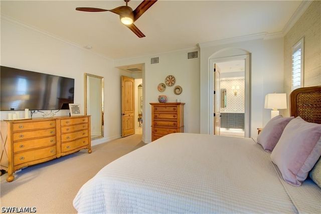 2855 Tiburon BLVD E 102, Naples, FL 34109