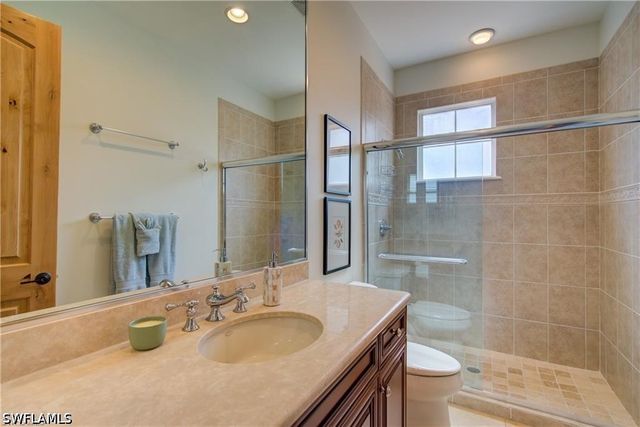 2855 Tiburon BLVD E 102, Naples, FL 34109