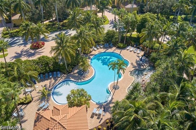 2855 Tiburon BLVD E 102, Naples, FL 34109