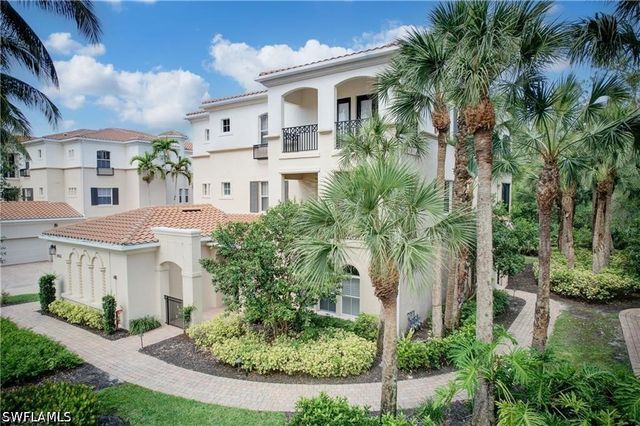 2855 Tiburon BLVD E 102, Naples, FL 34109