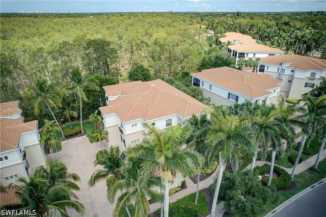 2855 Tiburon BLVD E 102, Naples, FL 34109