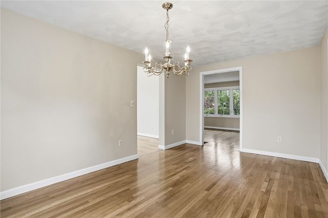 135 Red Chimney Drive, Warwick, RI 02886