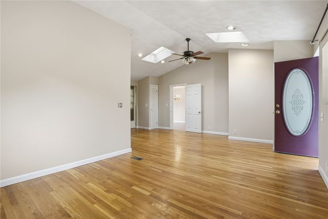 135 Red Chimney Drive, Warwick, RI 02886