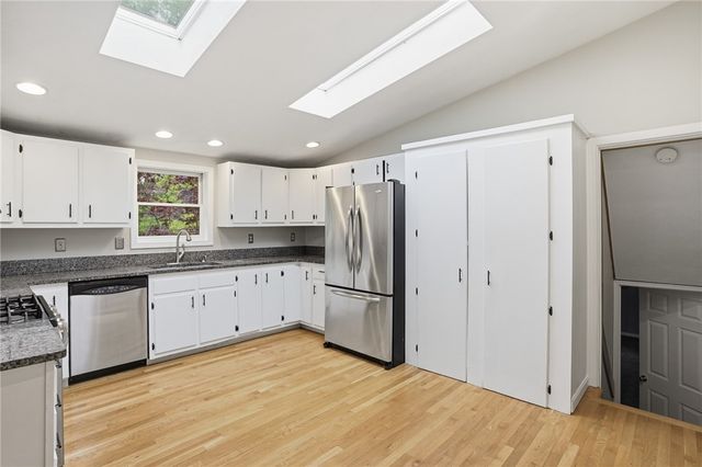 135 Red Chimney Drive, Warwick, RI 02886