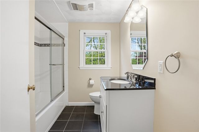 135 Red Chimney Drive, Warwick, RI 02886