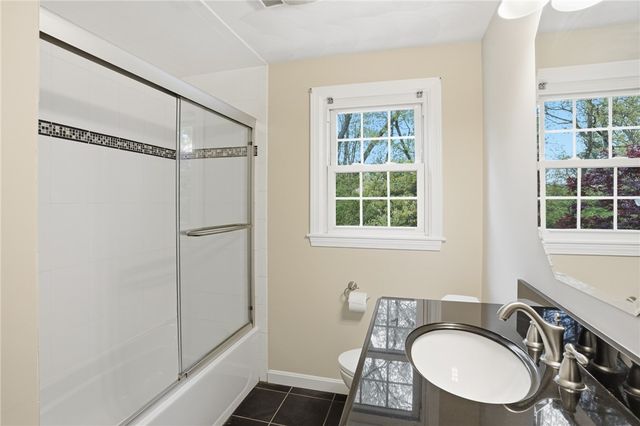 135 Red Chimney Drive, Warwick, RI 02886