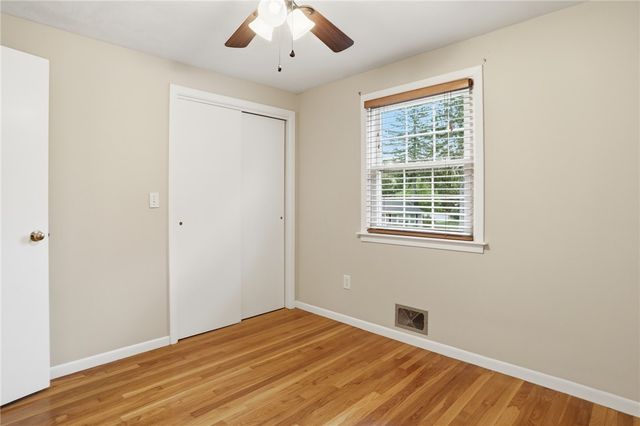 135 Red Chimney Drive, Warwick, RI 02886