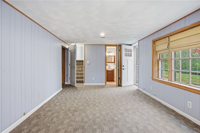 135 Red Chimney Drive, Warwick, RI 02886