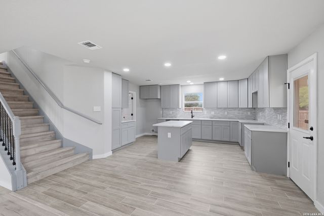 1237 PELICAN PL, New Braunfels, TX 78130