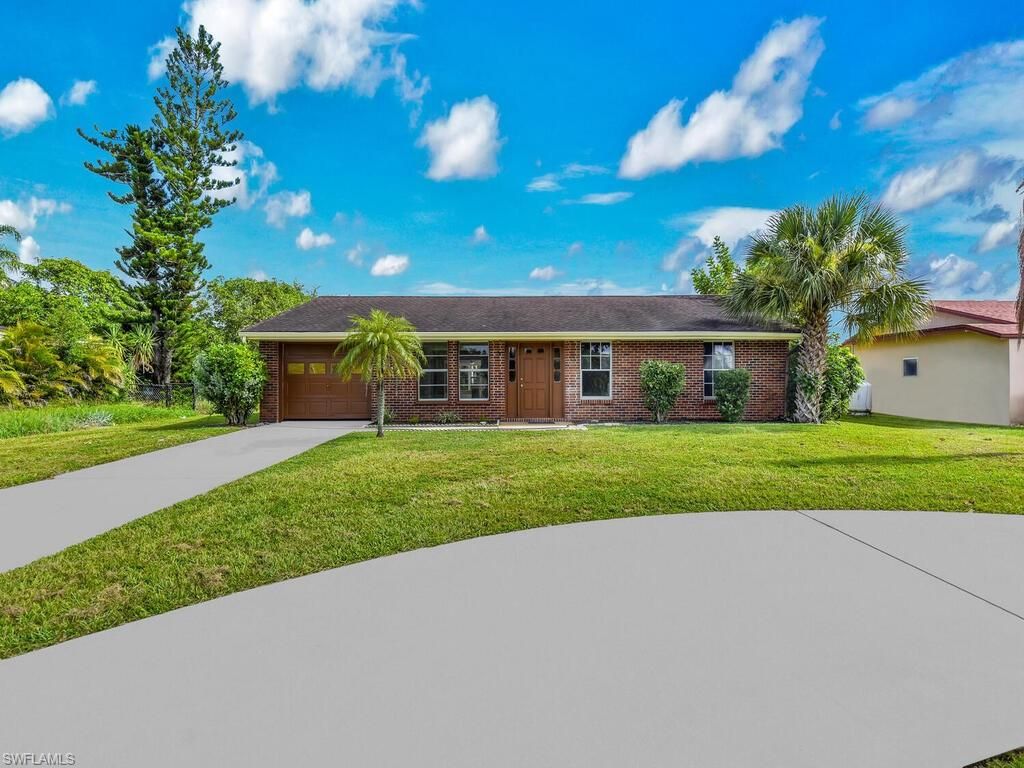 1313 Farmdale ST, Lehigh Acres, FL 33936