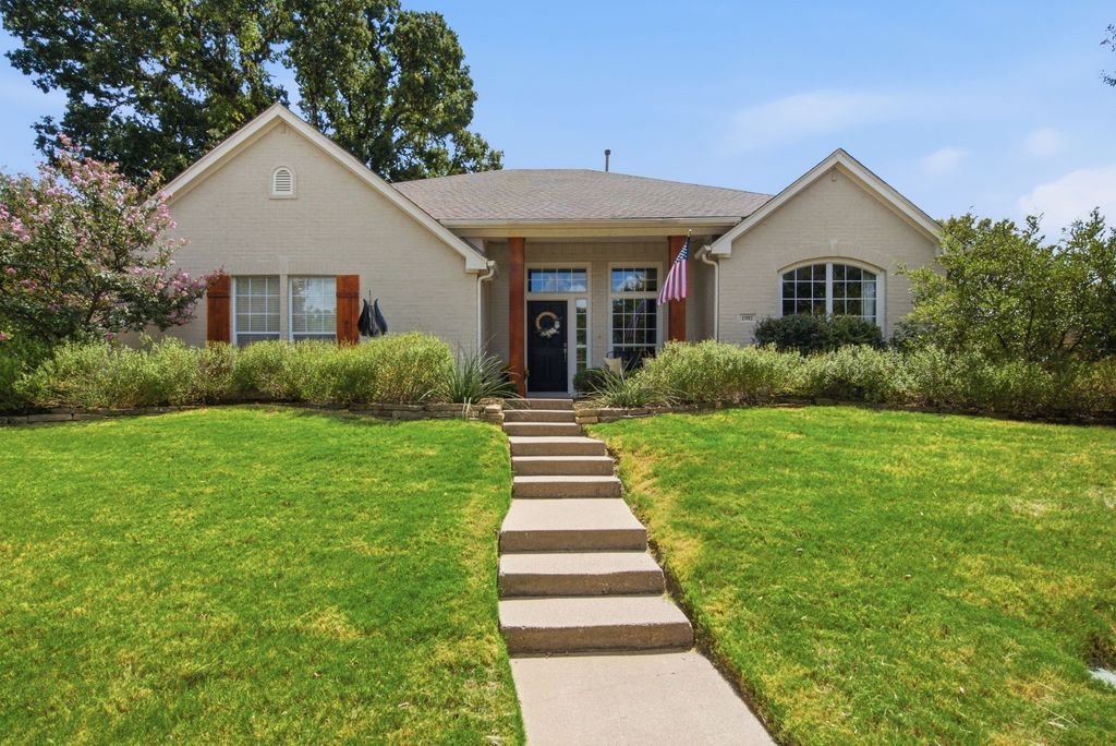 1902 Clear Creek Drive, Weatherford, TX 76087 — exterior