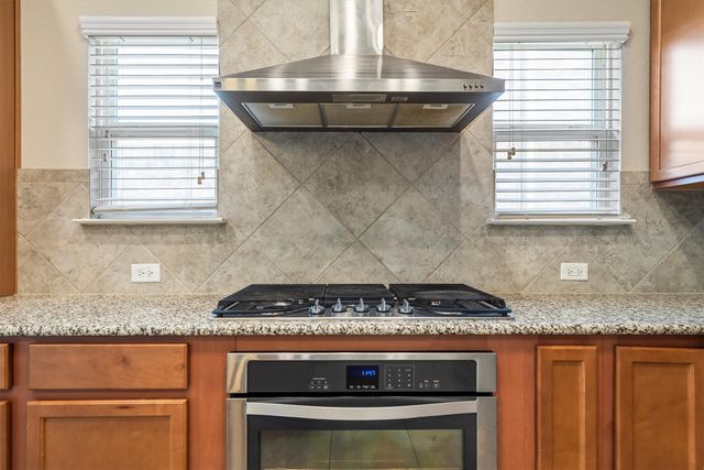 6620 Roaring Creek, Denton, TX 76226