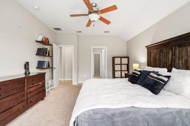 6620 Roaring Creek, Denton, TX 76226