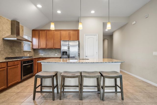 6620 Roaring Creek, Denton, TX 76226