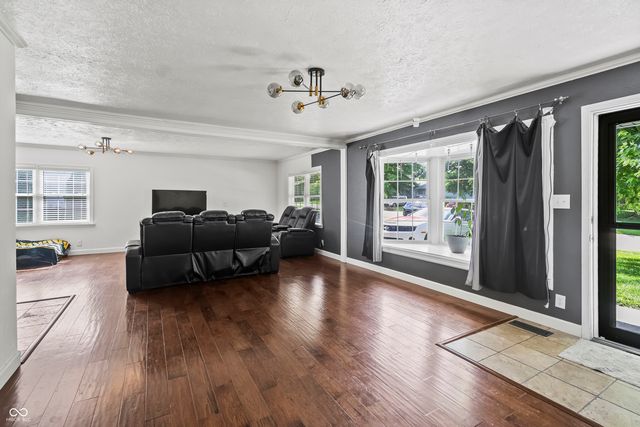 988 Rolling Hill Road, Greenwood, IN 46142