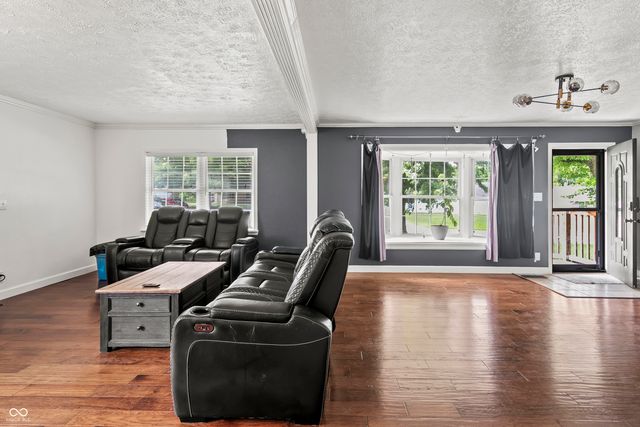 988 Rolling Hill Road, Greenwood, IN 46142