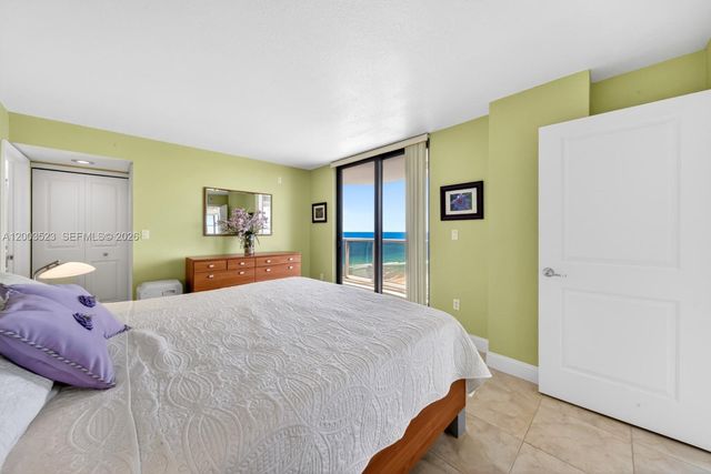 6423 Collins Ave 1204, Miami Beach, FL 33141