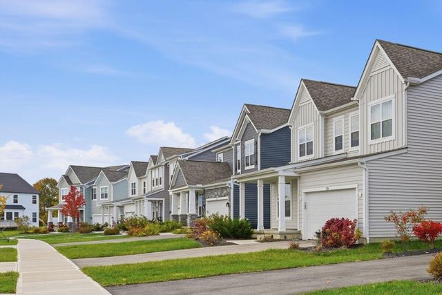 413 Zelkova Lane, Lewis Center, OH 43035