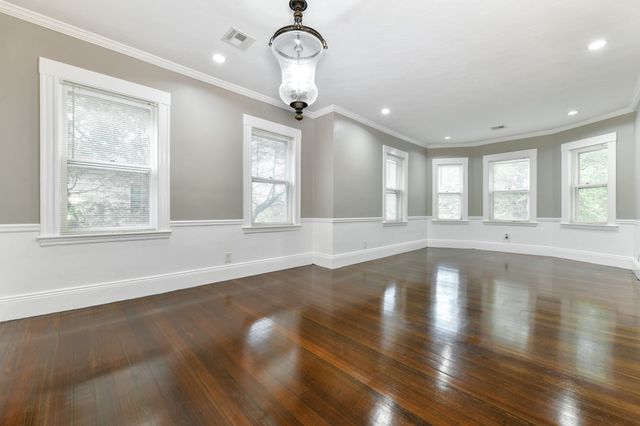 51 Wolcott Rd. 1, Brookline, MA 02467
