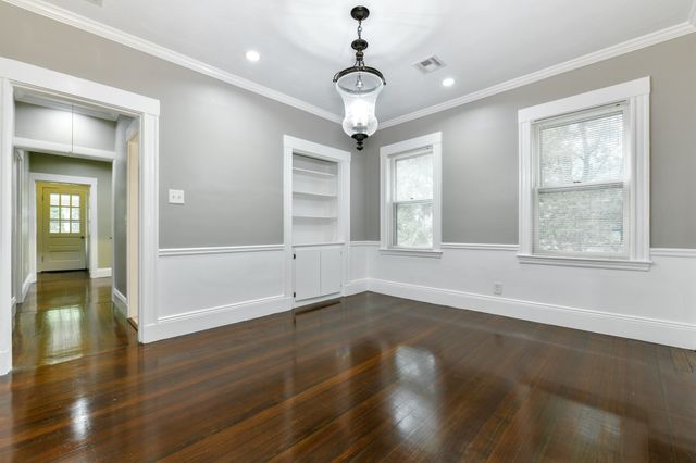 51 Wolcott Rd. 1, Brookline, MA 02467