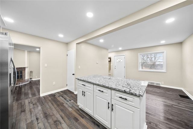 3642 Churchview Ave Ext, Baldwin Boro, PA 15236