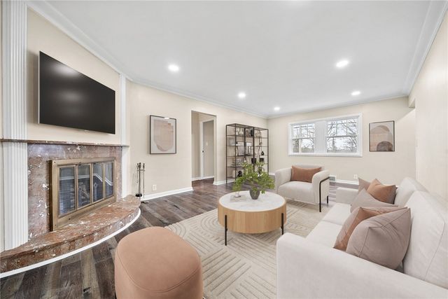 3642 Churchview Ave Ext, Baldwin Boro, PA 15236