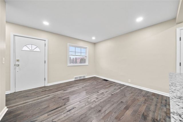 3642 Churchview Ave Ext, Baldwin Boro, PA 15236