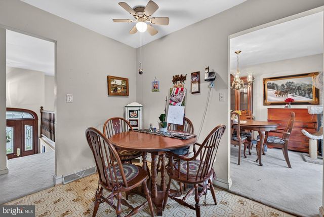 20 LOCUST ST, Talmage, PA 17580