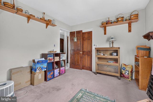 20 LOCUST ST, Talmage, PA 17580