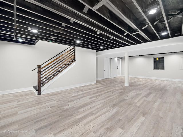 5541 E Celebrity Circle, Hanover Park, IL 60133