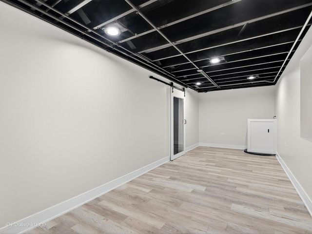 5541 E Celebrity Circle, Hanover Park, IL 60133