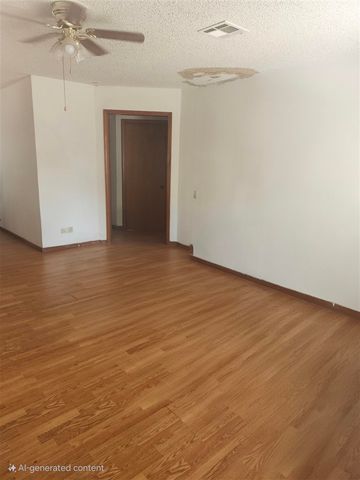 1504 SW 6th St, Lawton, OK 73501