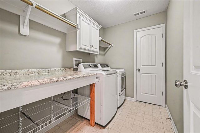 1200 Silverleaf Court, Liberty, MO 64068