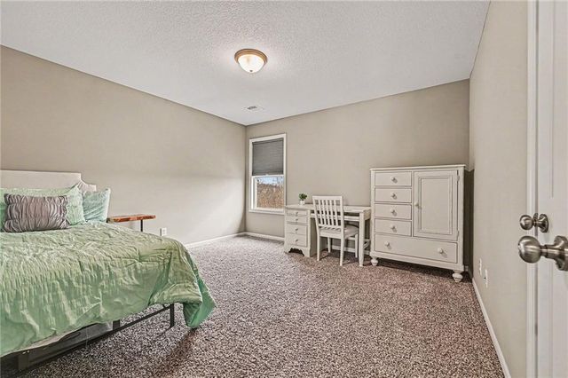 1200 Silverleaf Court, Liberty, MO 64068