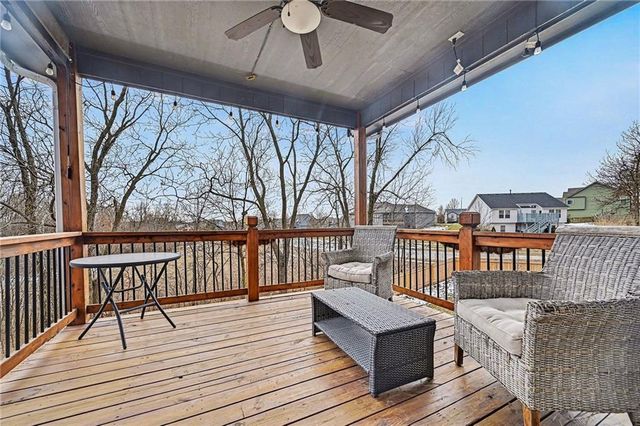 1200 Silverleaf Court, Liberty, MO 64068