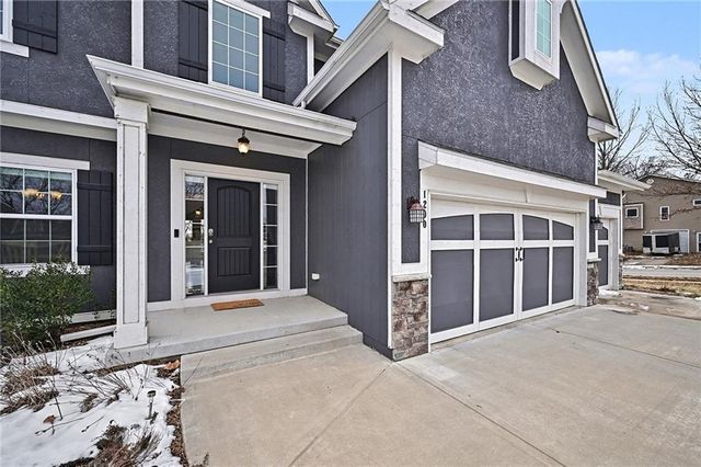 1200 Silverleaf Court, Liberty, MO 64068