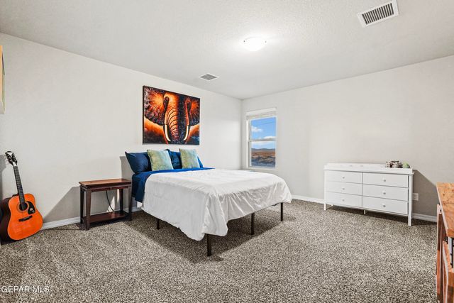 1048 Nepal Sky Street, Horizon City, TX 79928