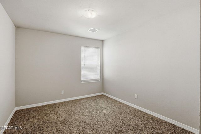 1048 Nepal Sky Street, Horizon City, TX 79928