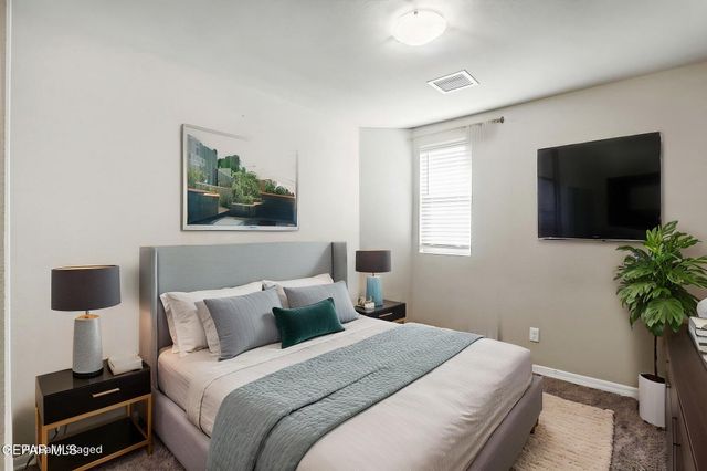 1048 Nepal Sky Street, Horizon City, TX 79928