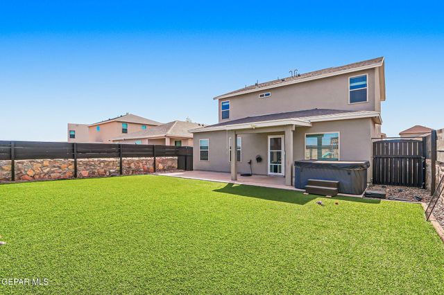 1048 Nepal Sky Street, Horizon City, TX 79928